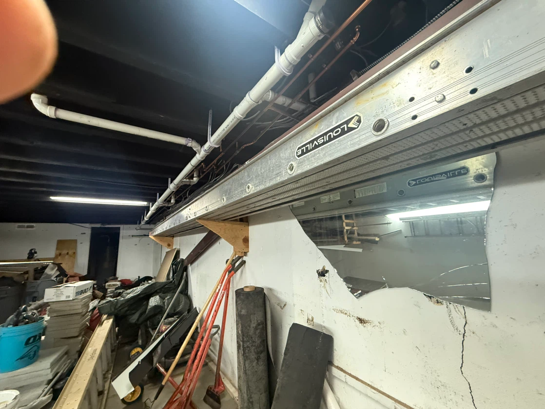 Louisville Aluminum Extension Ladder