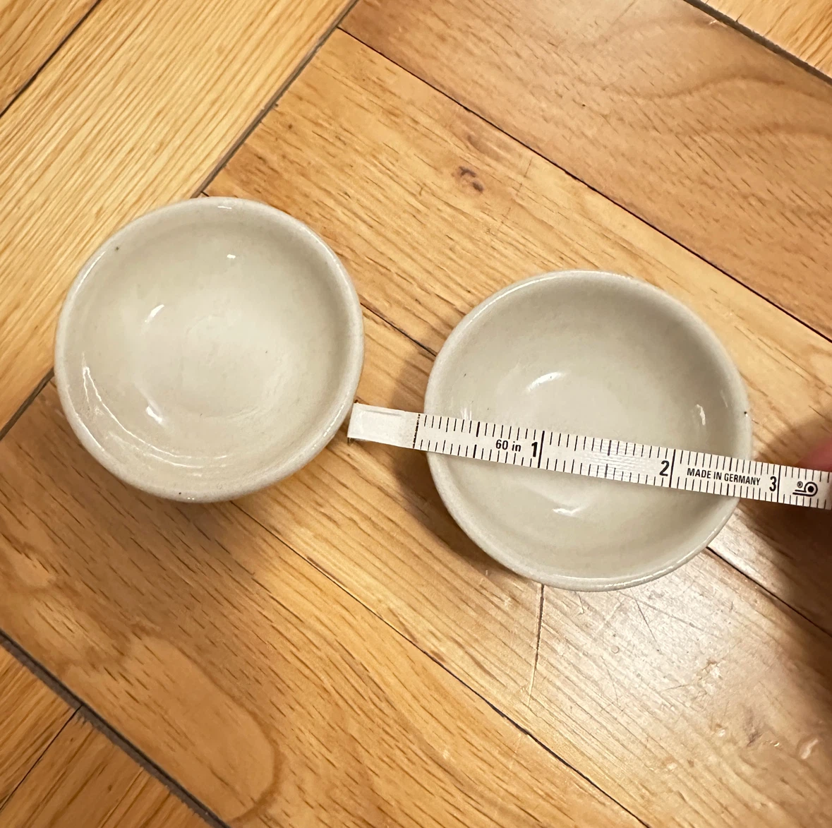 Small Ceramic Bowls - photo 2