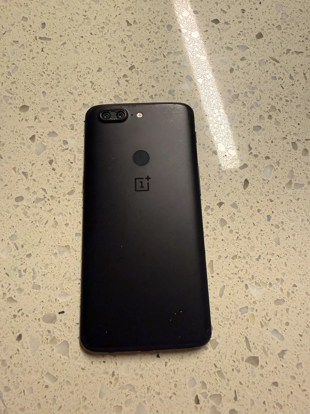 Oneplus 5T (6GB RAM / 64GB) - photo 2