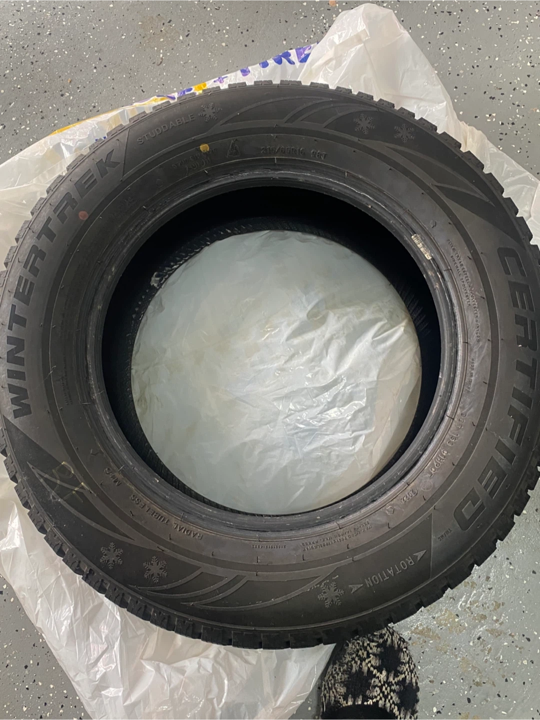 3 Certified Wintertrek Tires 215/65R16 - photo 4