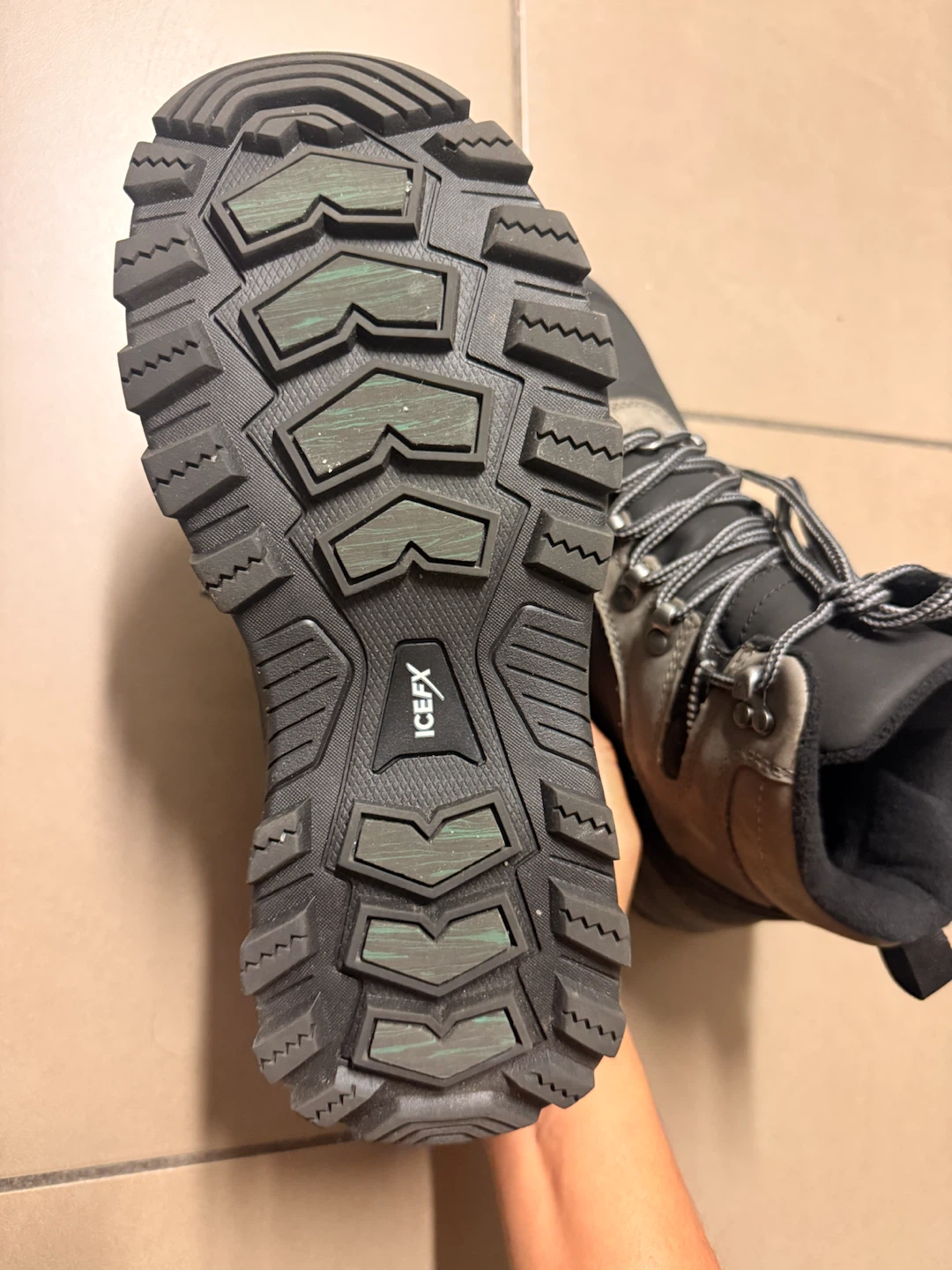Men’s Winter Boots – Size 8 Shoes - photo 4