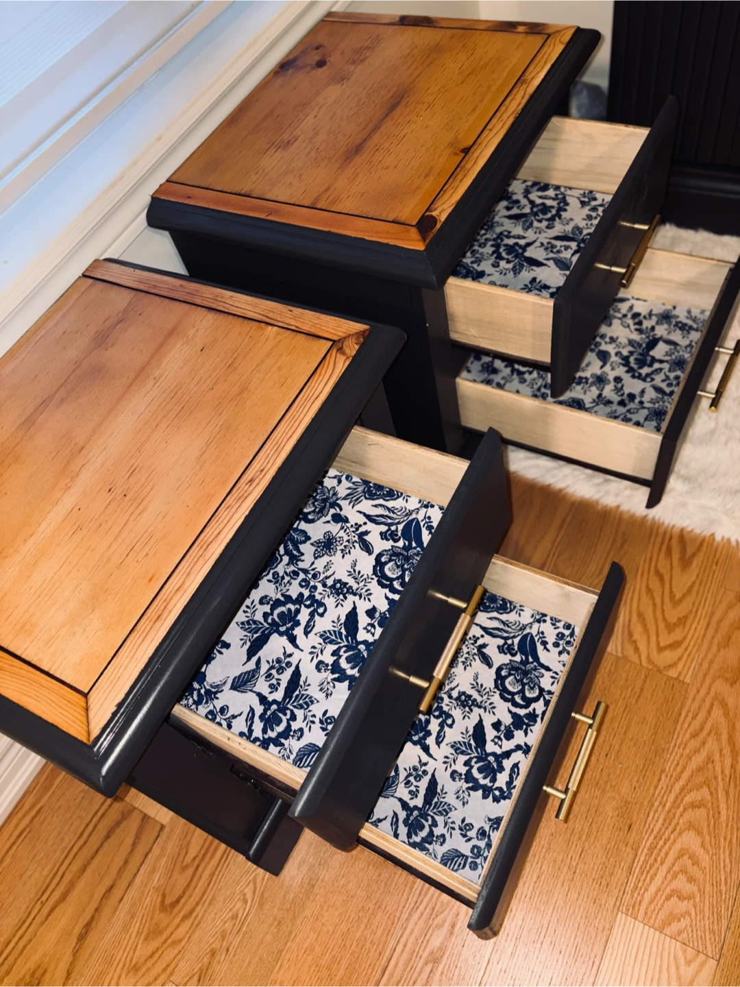 Set of Two Bedside Tables