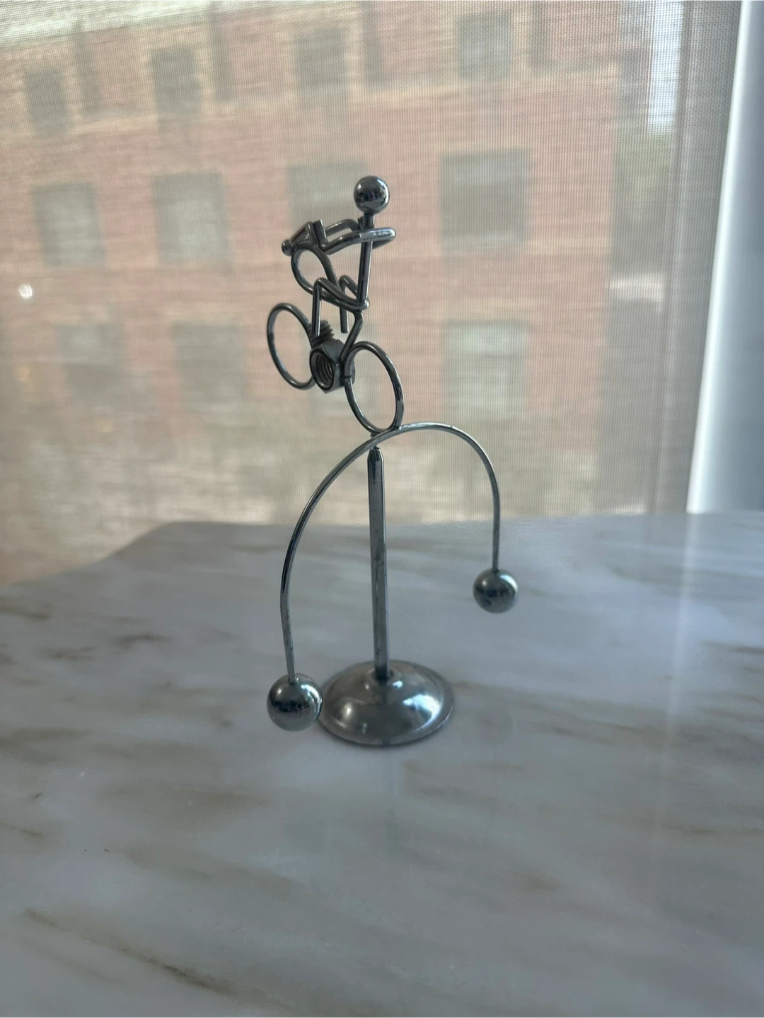 Metal balancing cyclist kinetic toy - photo 2