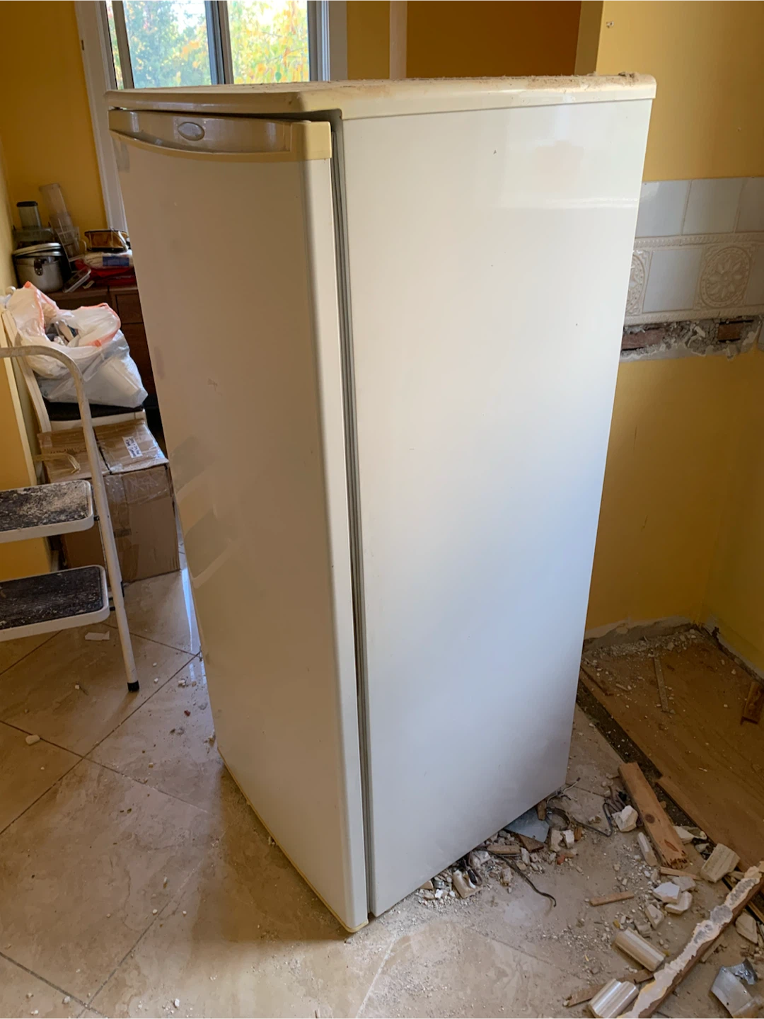 Danby refrigerator - photo 2