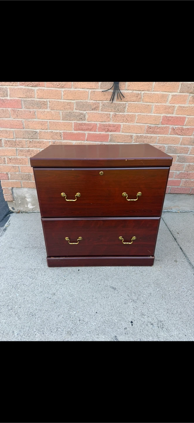 2-Drawer Redwood Dresser Nightstand