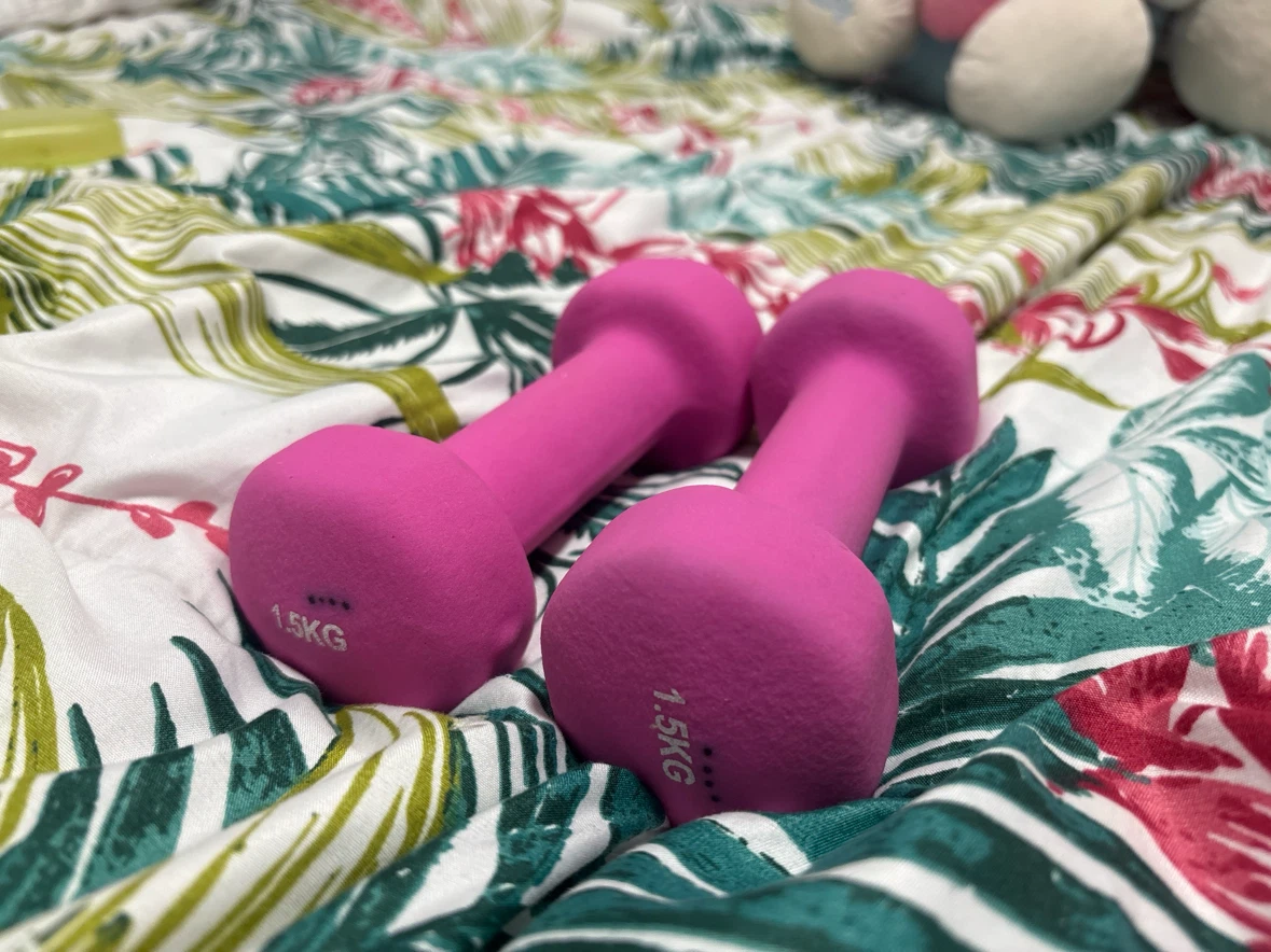 Pair of Pink 1.5kg Dumbbells
