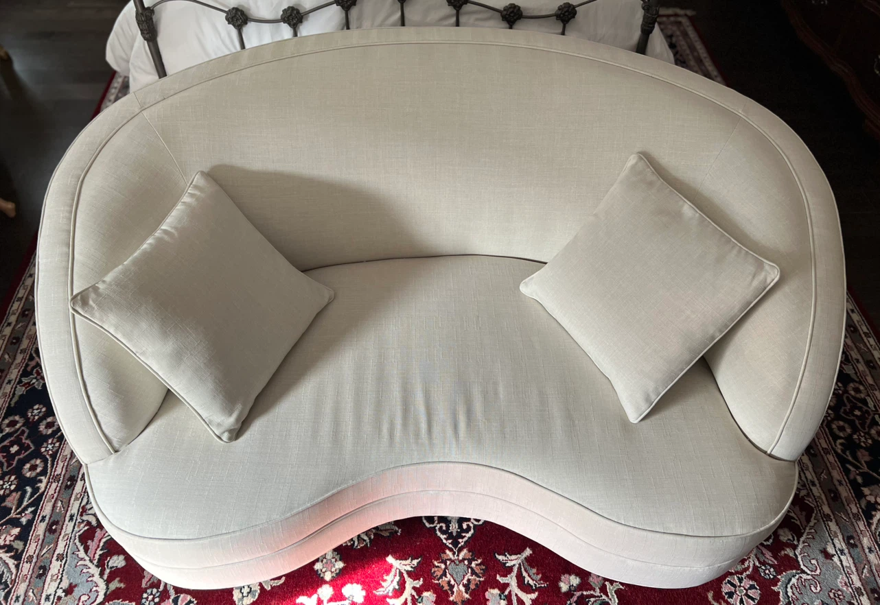 Ethan Allen "Channing" Curved Loveseat / Sofa - Cream Fabric - photo 2