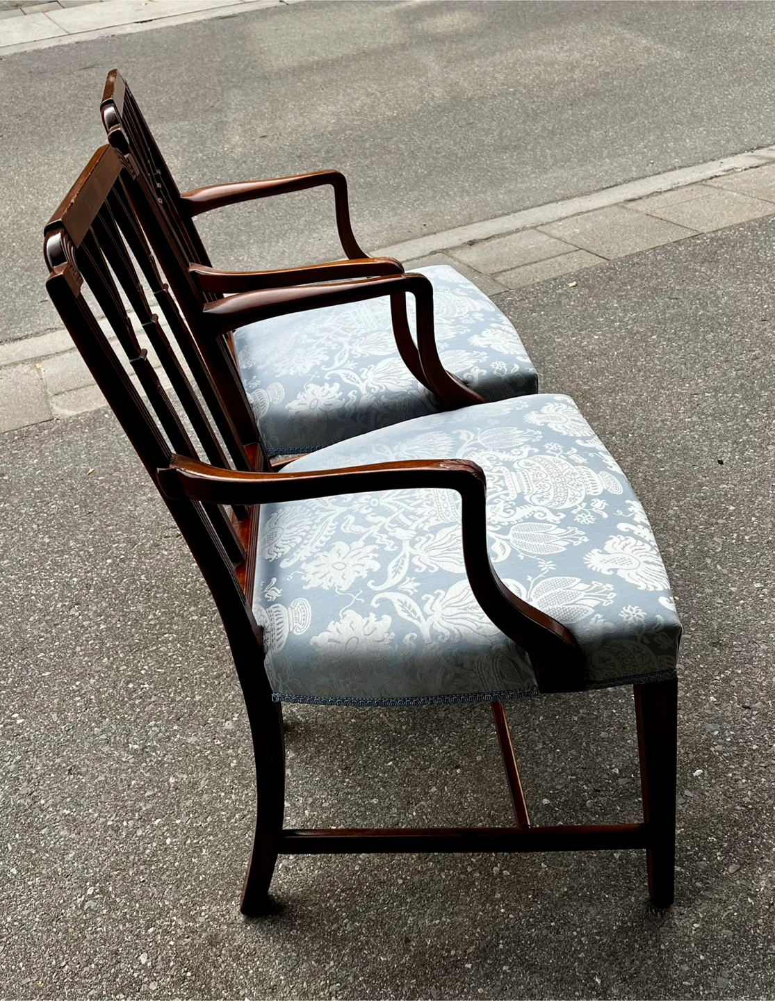 Pair of 1930s Antique Gothic Chippendale Mahogany Armchairs - photo 2