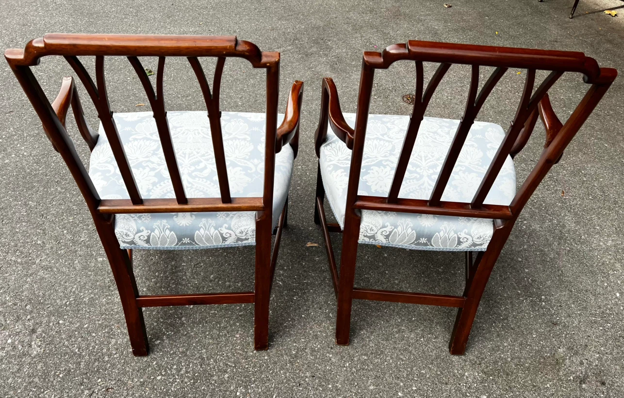 Pair of 1930s Antique Gothic Chippendale Mahogany Armchairs - photo 3