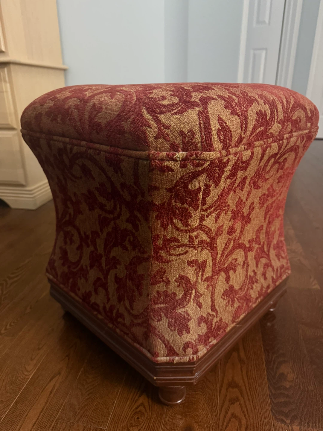 Damask Pattern Upholstered Footstool - photo 4
