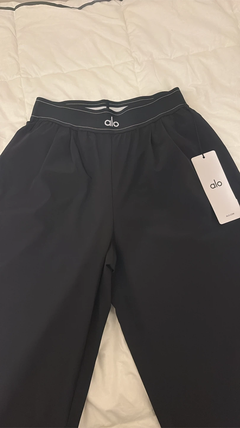 Alo Suit Up Trouser Short Black