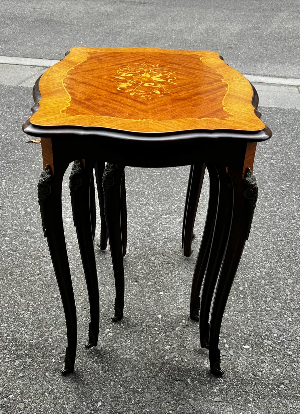 Set of 3 Vintage French Louis XV Style Nesting Tables - photo 3