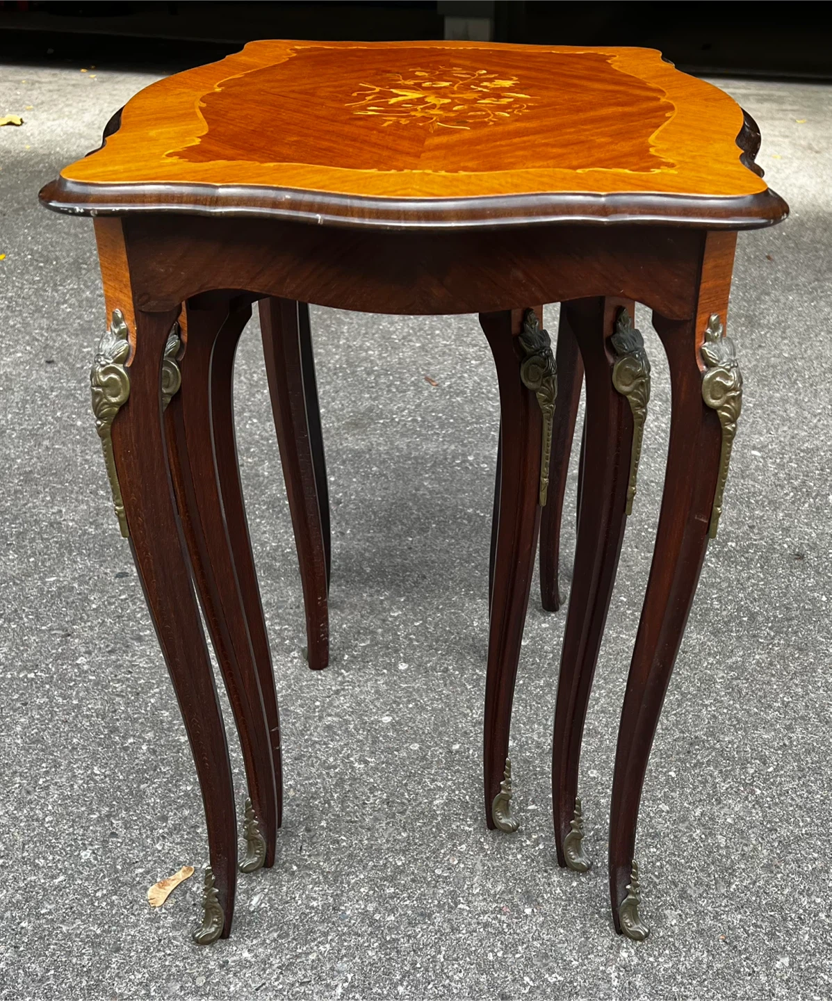 Set of 3 Vintage French Louis XV Style Nesting Tables - photo 4