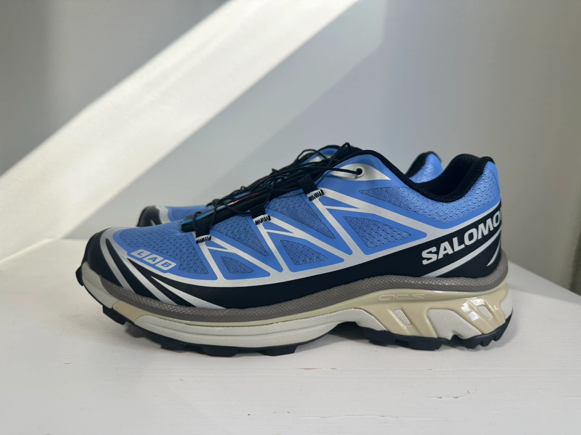 Salomon Light Blue and Black Trail Sneakers XT-6 - photo 2