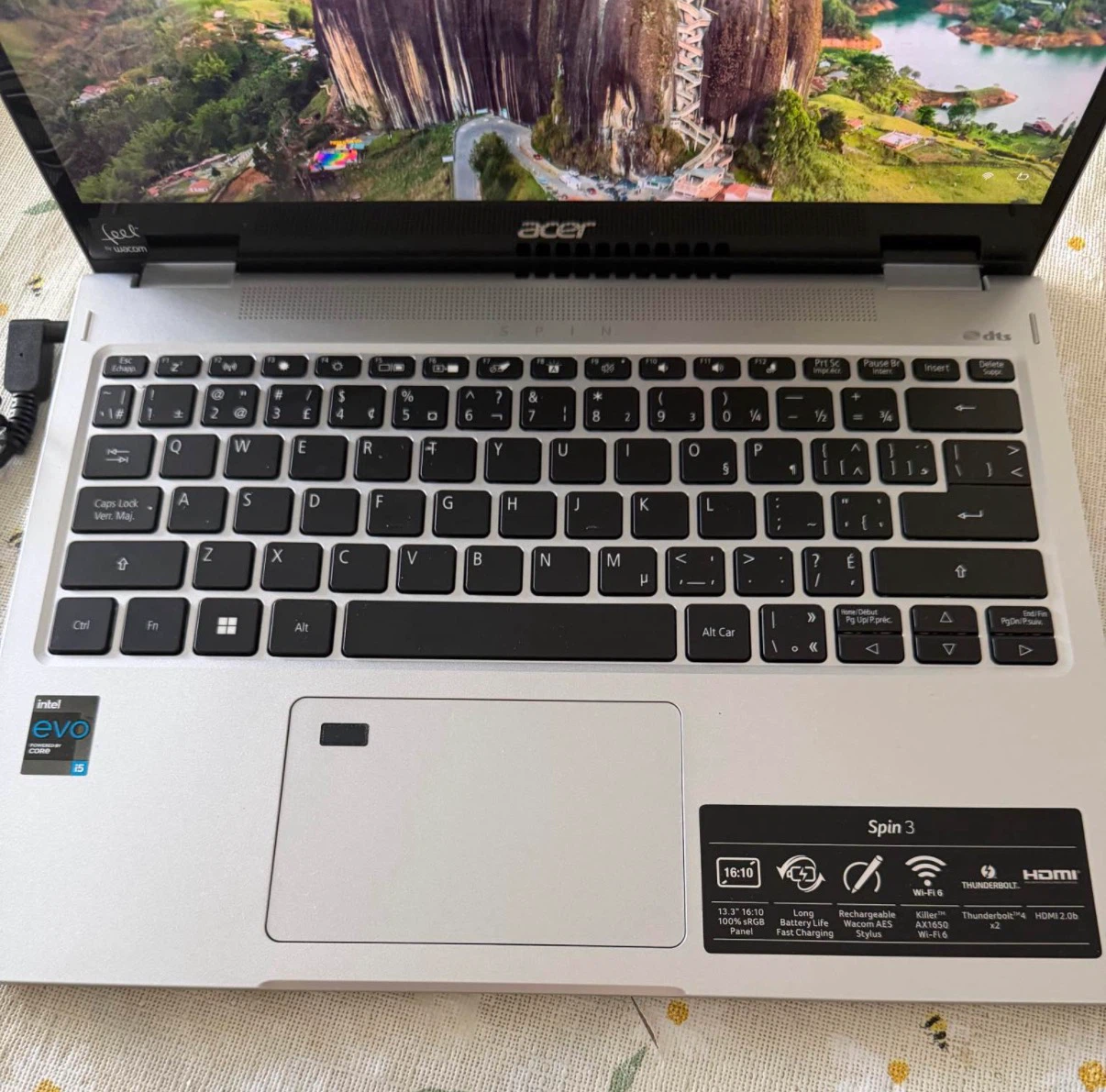 Acer Spin 3 13.3” 2-in-1  i5 / 16GB RAM / 512GB SSD - photo 2