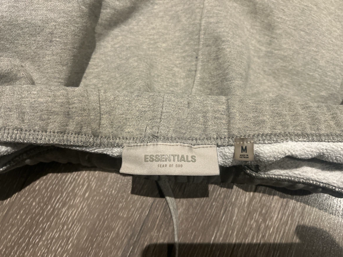 Essentials Fear of God Sweat Shorts - photo 2
