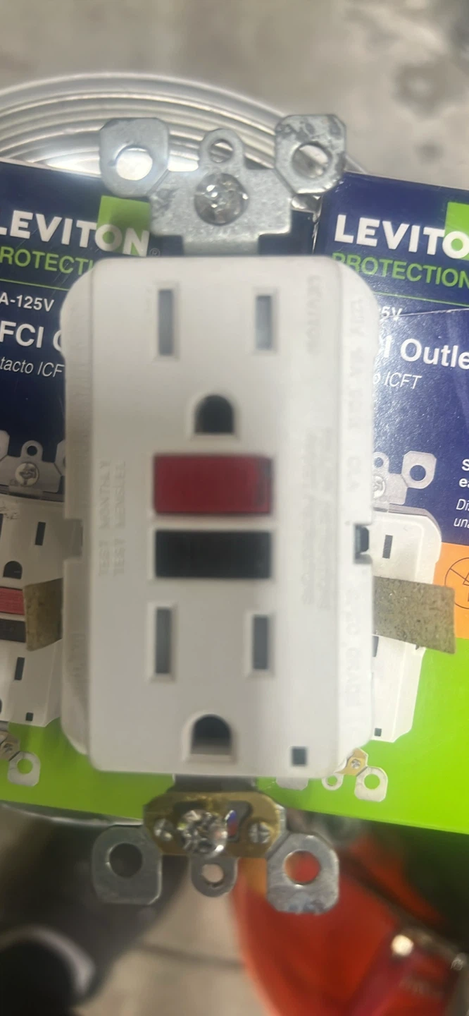Leviton GFCI Outlets 15A-125V GFNT1-RW - photo 3