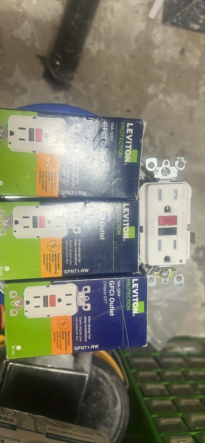 Leviton GFCI Outlets 15A-125V GFNT1-RW - photo 4
