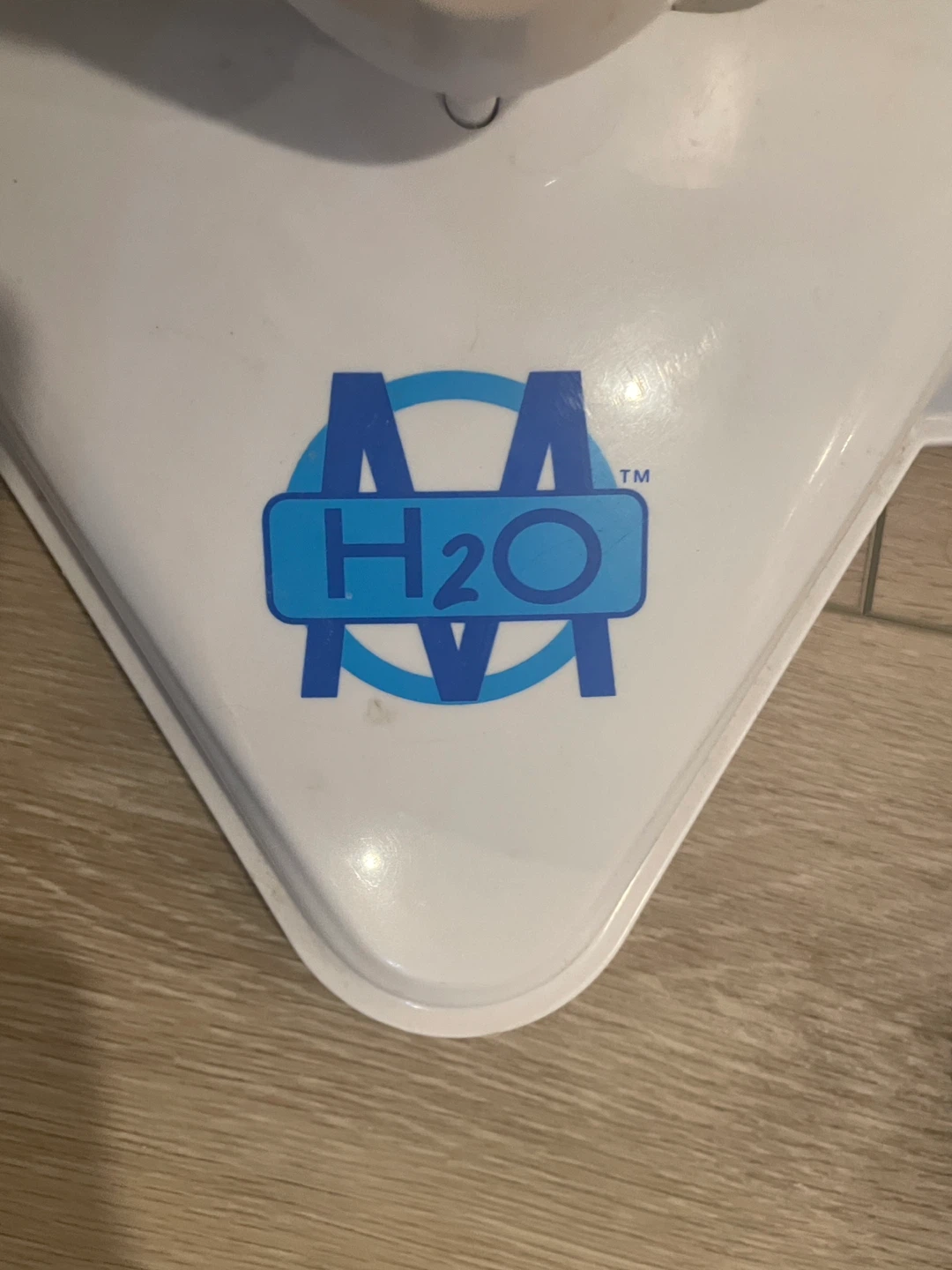 H2O Floor Steam Cleaner - photo 2