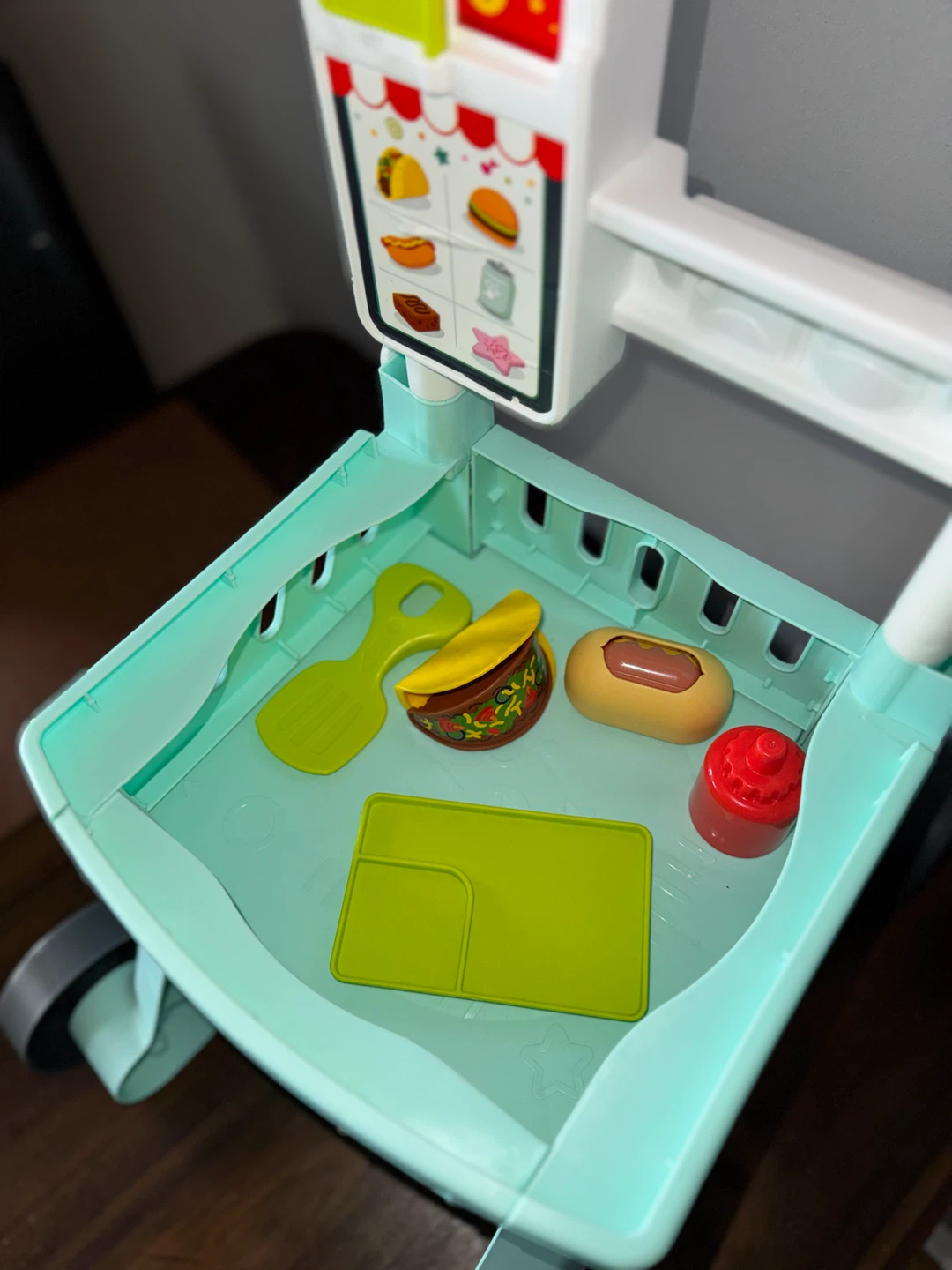 Fisher-Price Laugh & Learn Servin' Up Fun Food Truck - photo 4