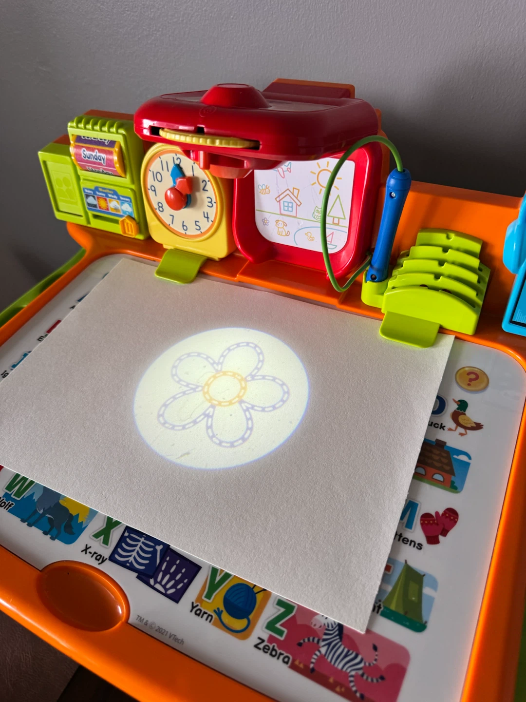 VTech Get Ready for School Learning Desk - photo 4