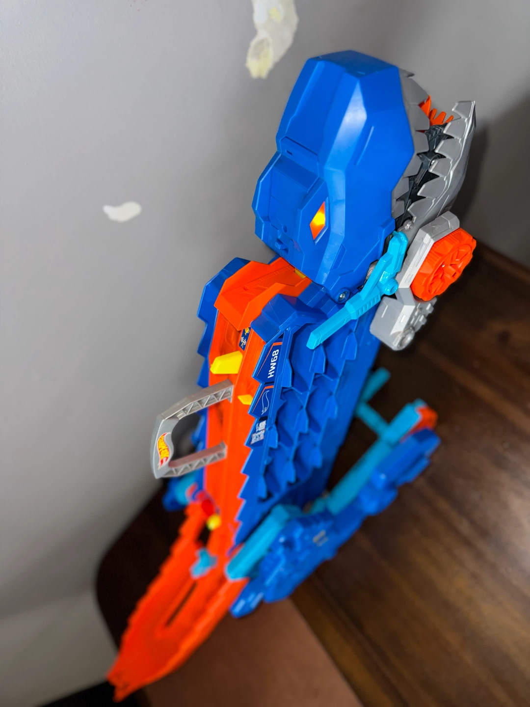 Hot Wheels T-Rex Transporter - photo 4