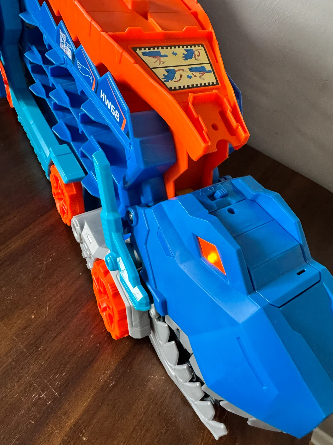 Hot Wheels T-Rex Transporter - photo 5
