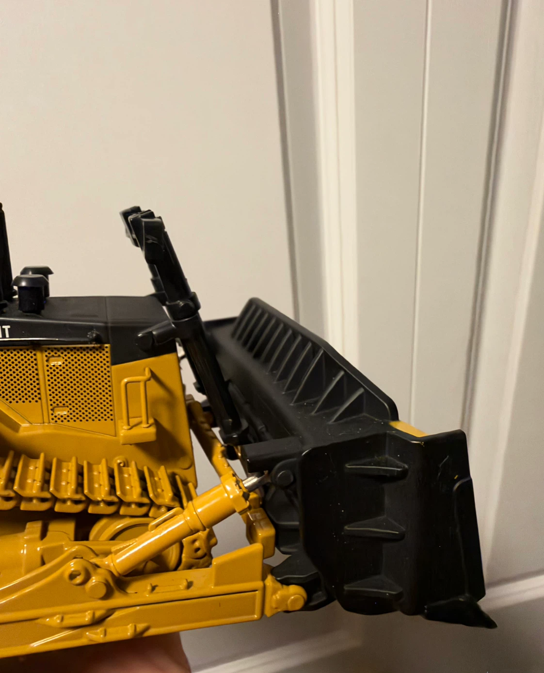 Caterpillar D11T Diecast Bulldozer Model - photo 5