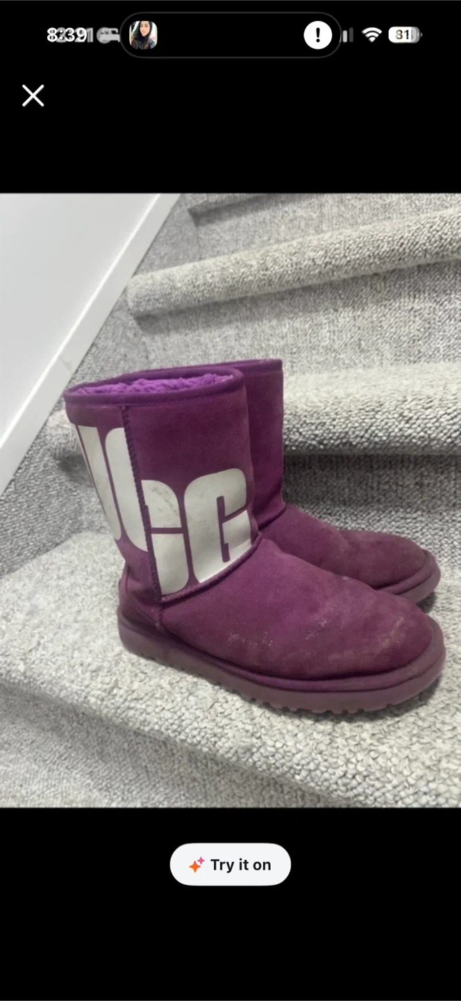 UGG Classic Short Logo Boots in Purple