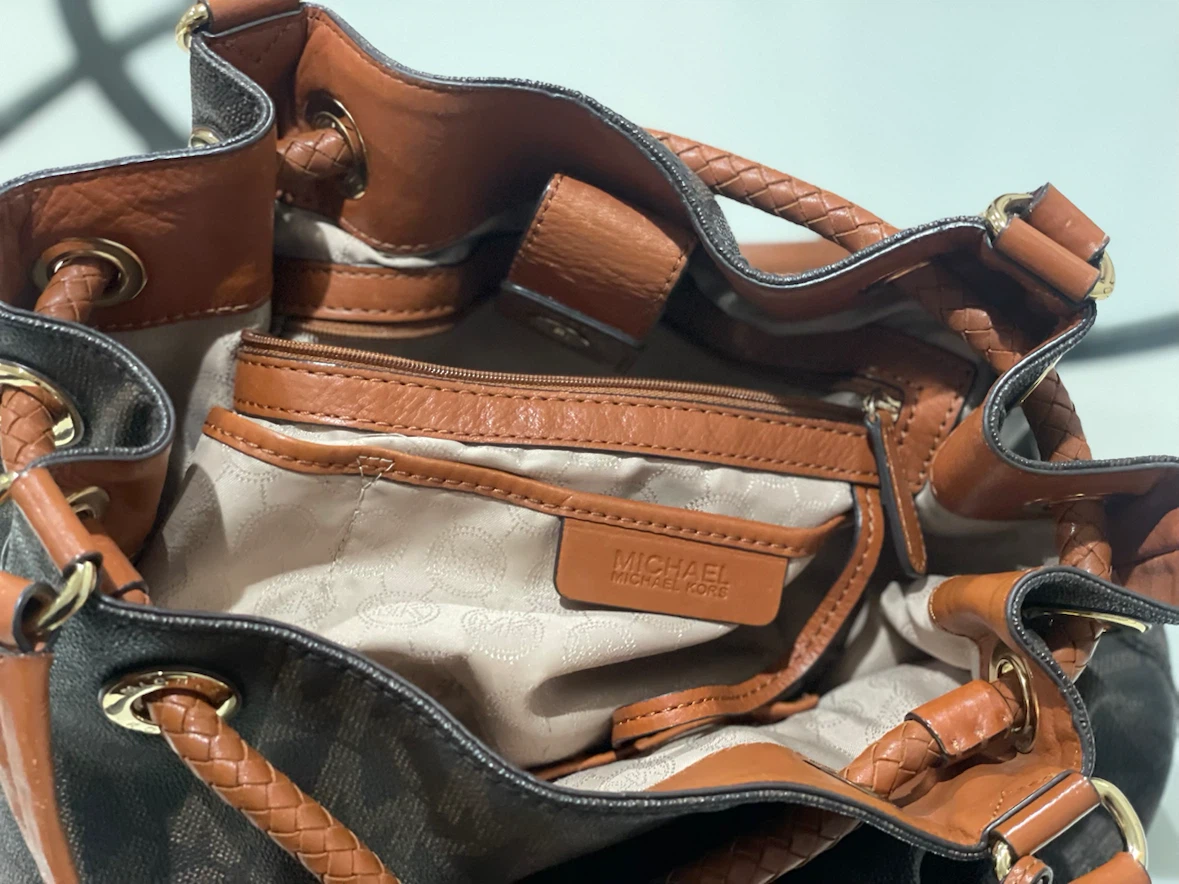 Michael Kors Brown Logo Bucket Bag - photo 5