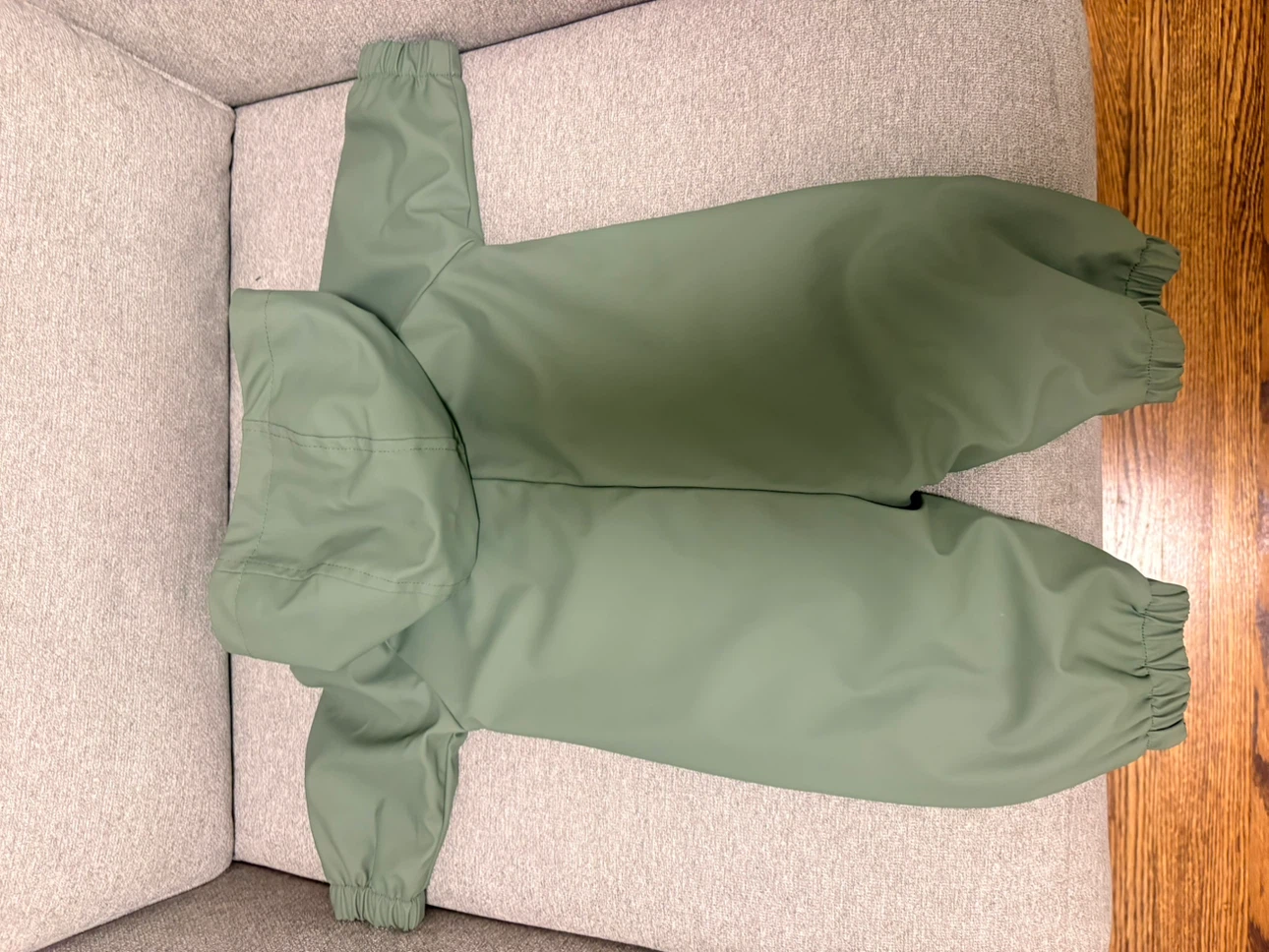 NEW Zara waterproof raincoat/ Jumpsuit - photo 3