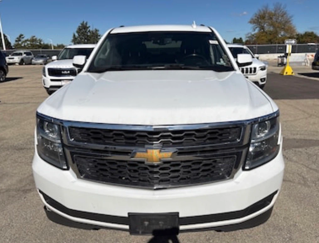 2020 White Chevrolet Tahoe SUV - photo 2