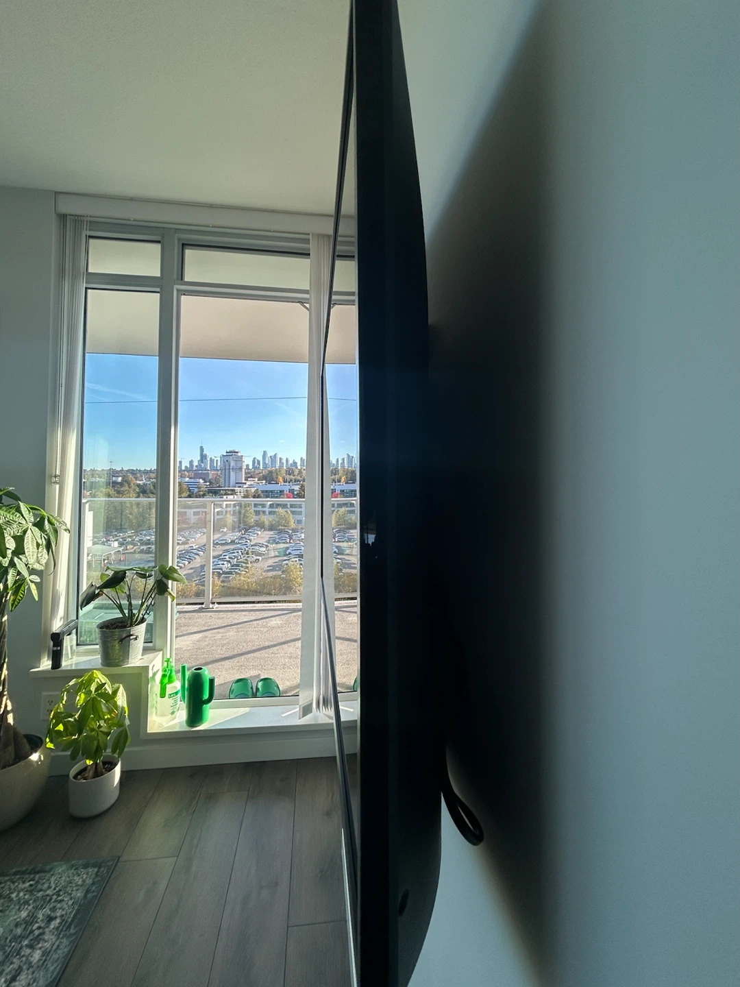 LG 43-inch 4K Smart TV - photo 4