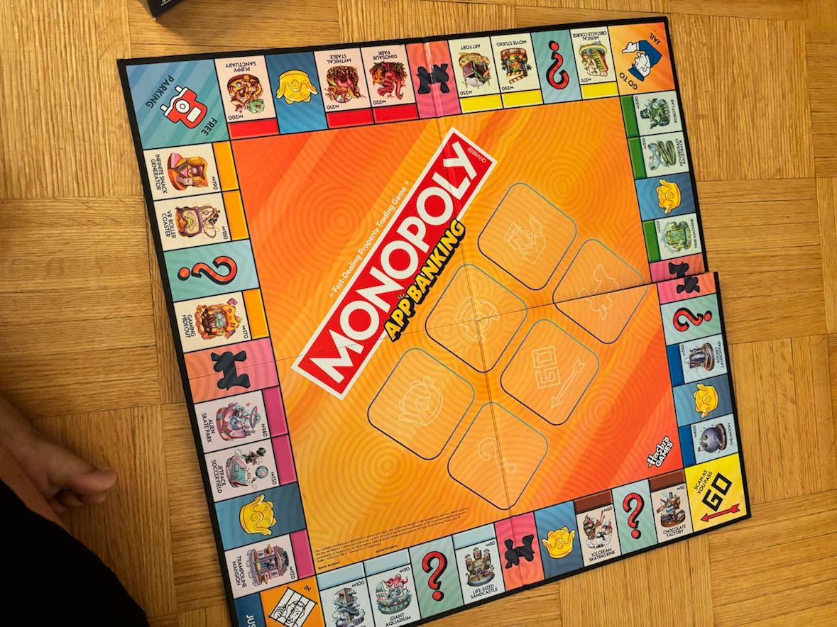 Hasbro Monopoly App Banking Board Game - photo 3