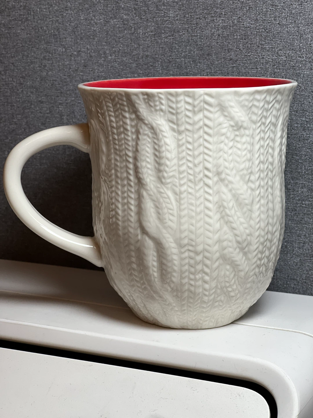 White Cable Knit Textured Ceramic Mug with Red Glazed Interior - photo 2