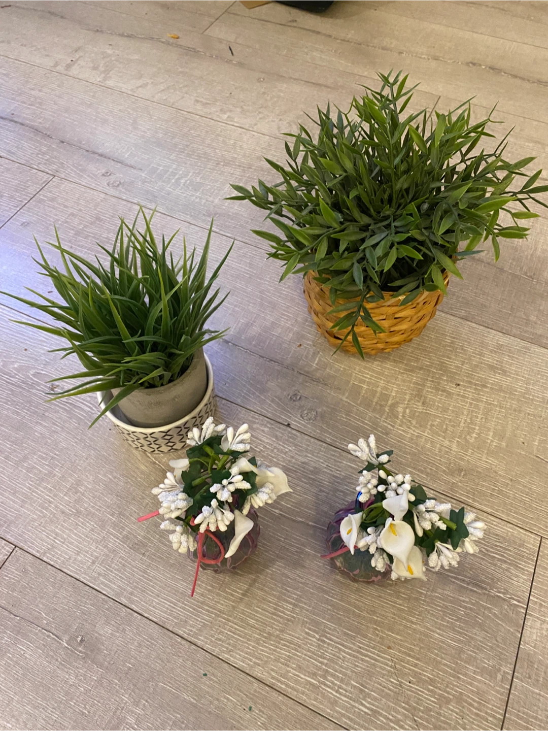 Assorted Artificial Plants and Floral Vases - photo 2
