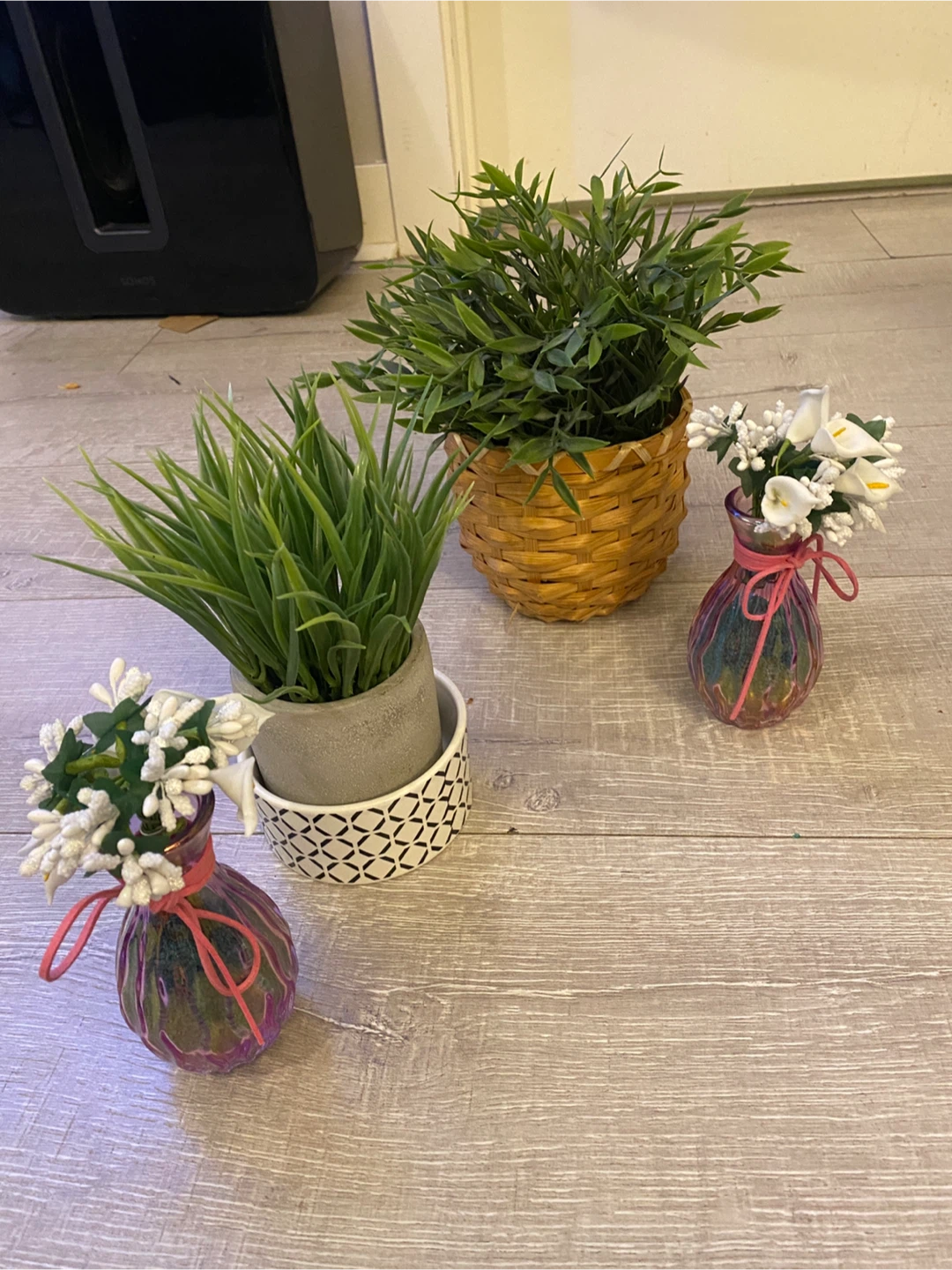 Assorted Artificial Plants and Floral Vases - photo 5
