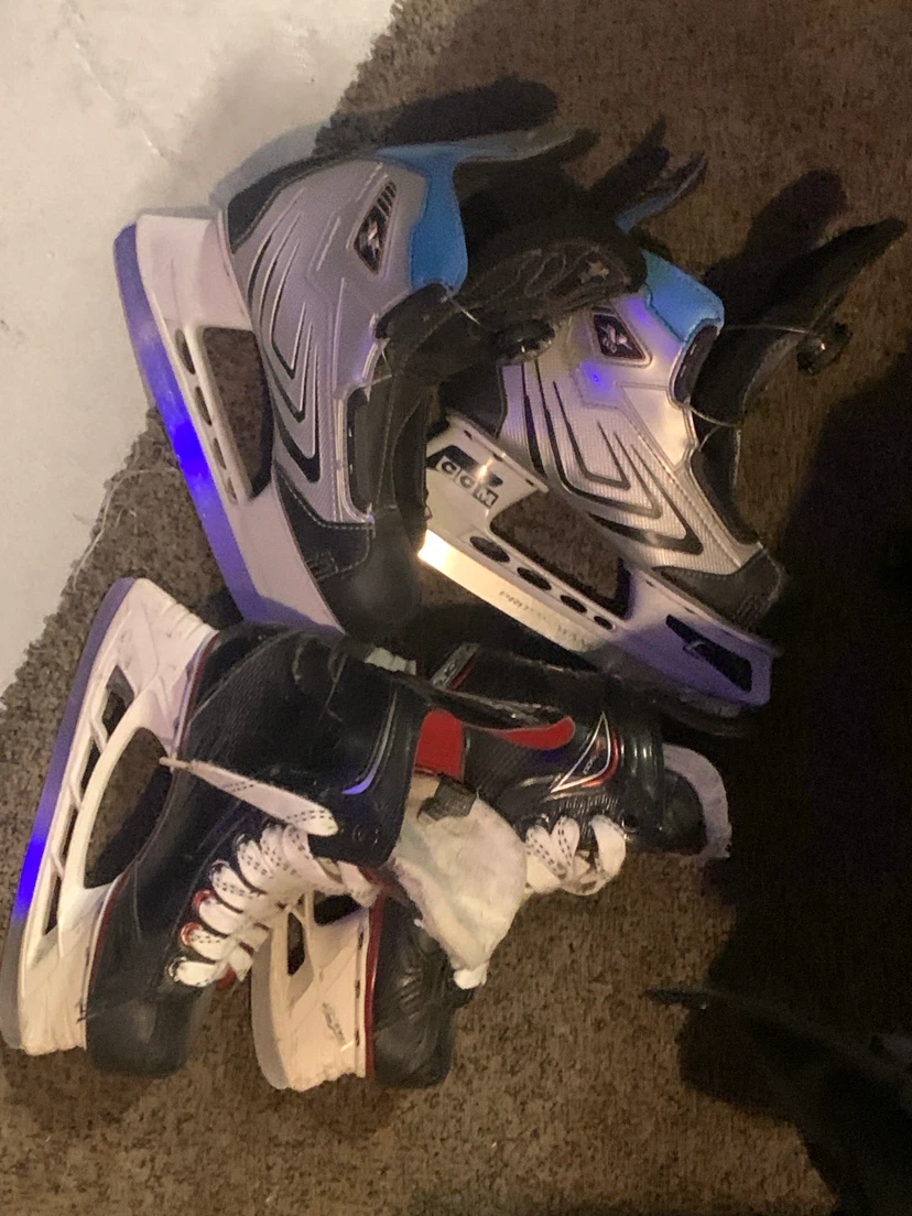 Kids ice skates