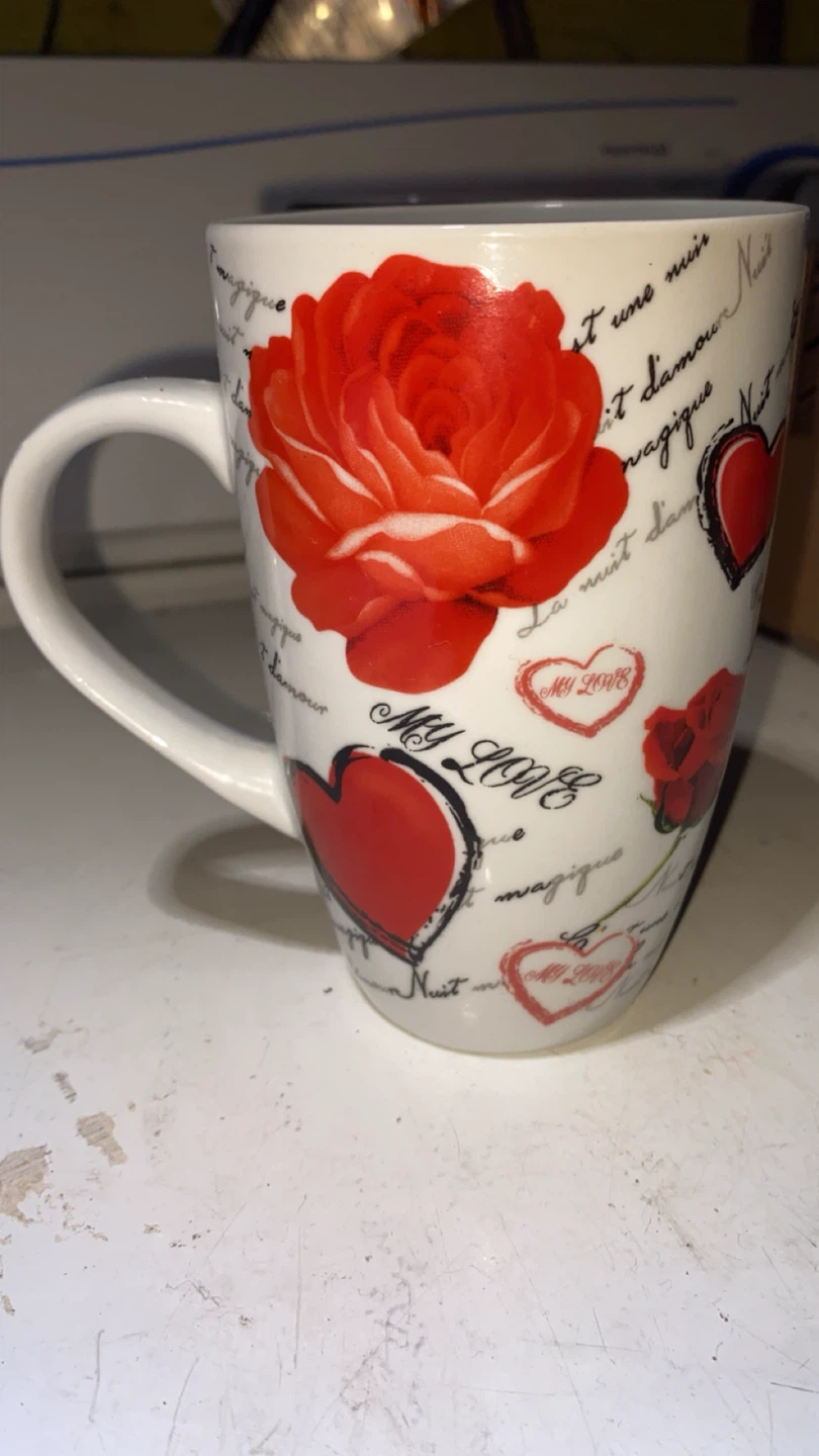 Red Rose and Heart Print Ceramic Mug