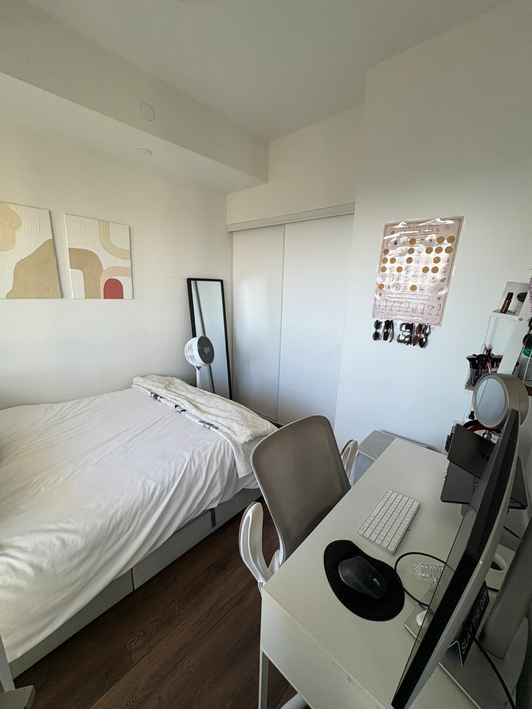 Private Room for Rent - photo 2