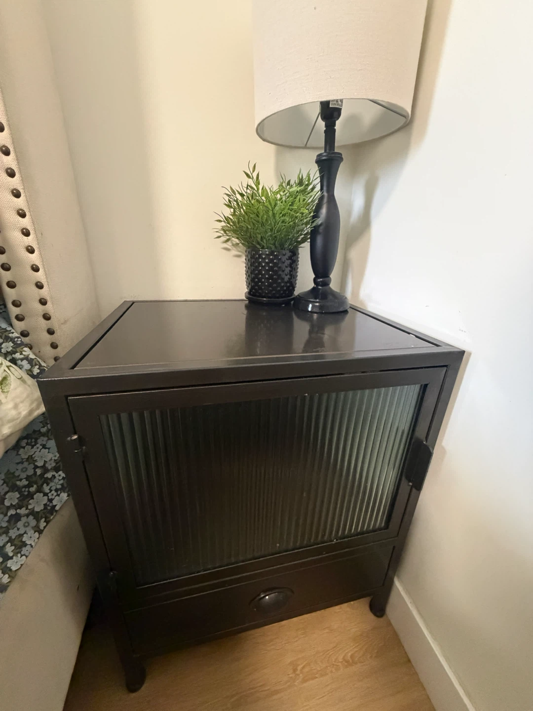 Black Metal Bedside Table with Fluted Glass Door