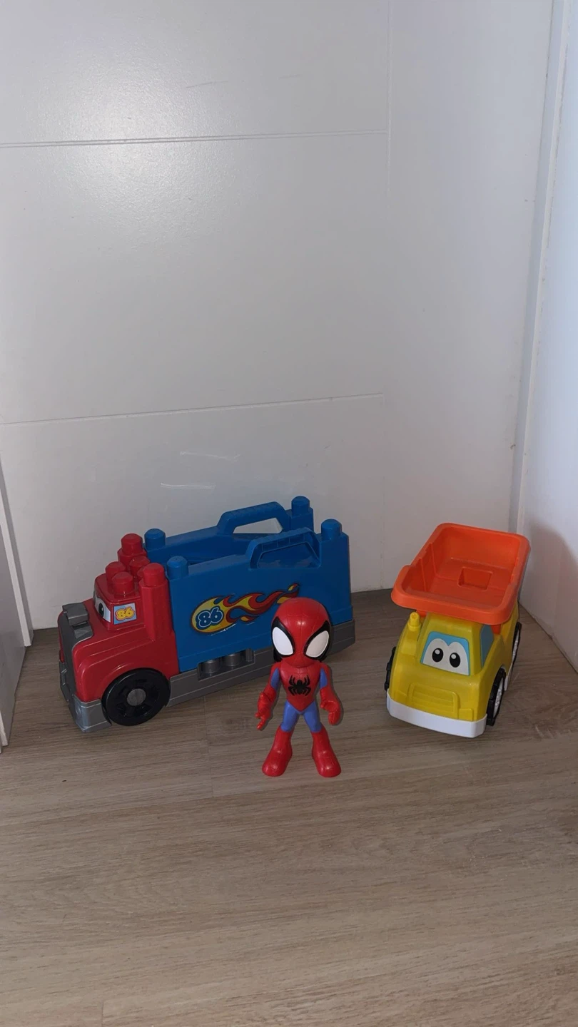 Modern Mega Bloks & Marvel Preschool Toys - photo 2