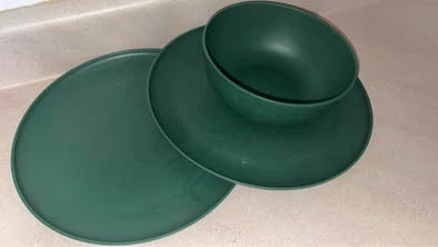 Holiday Time Modern Plastic Dinnerware Set