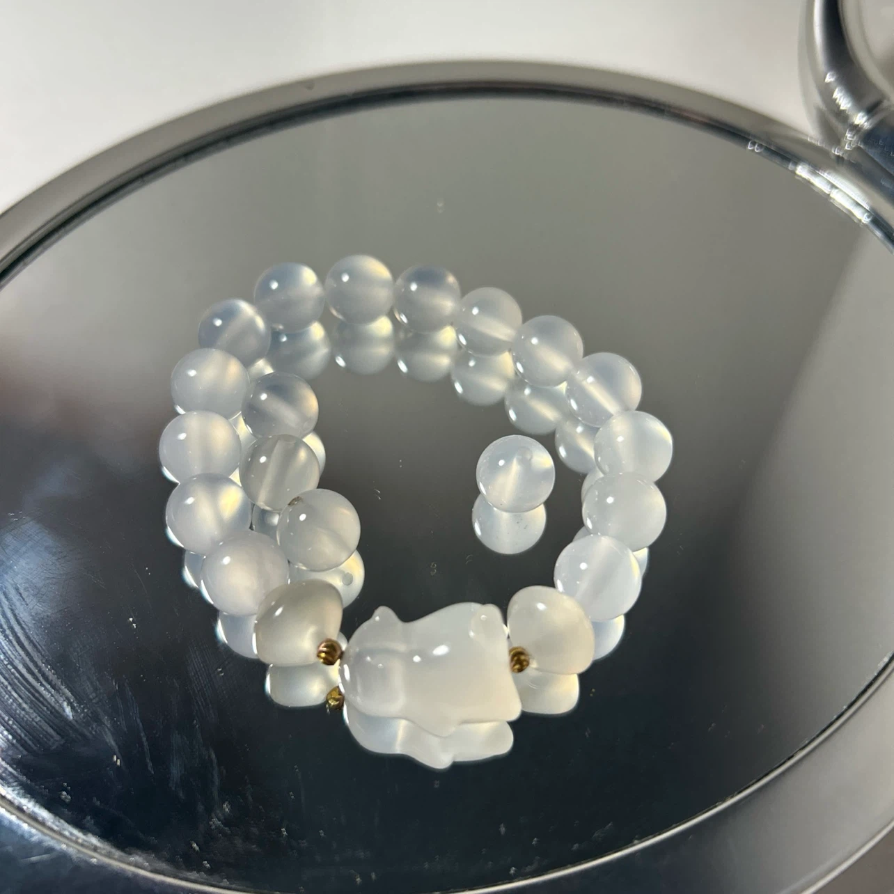 White Agate Bead Bracelet with Cat Charm - photo 5