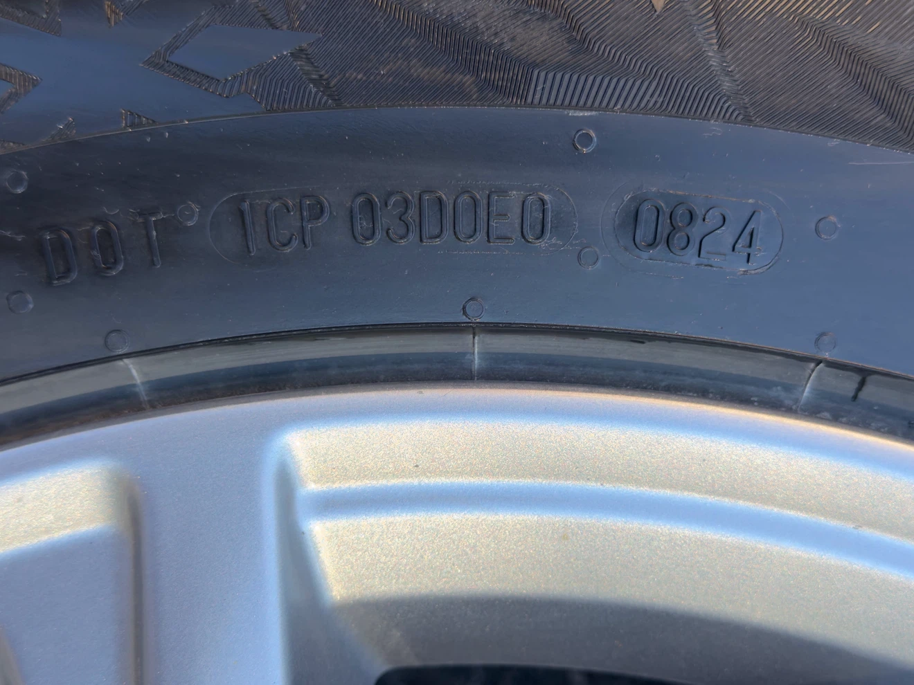 Honda CRV OEM Alloys & Continental Winter Tires 235/60/R18 - photo 4