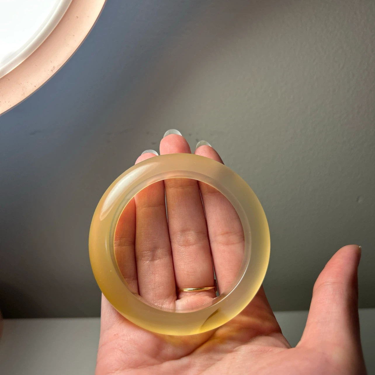 Natural Translucent Agate Bangle with Silk Ribbon Veins - photo 3