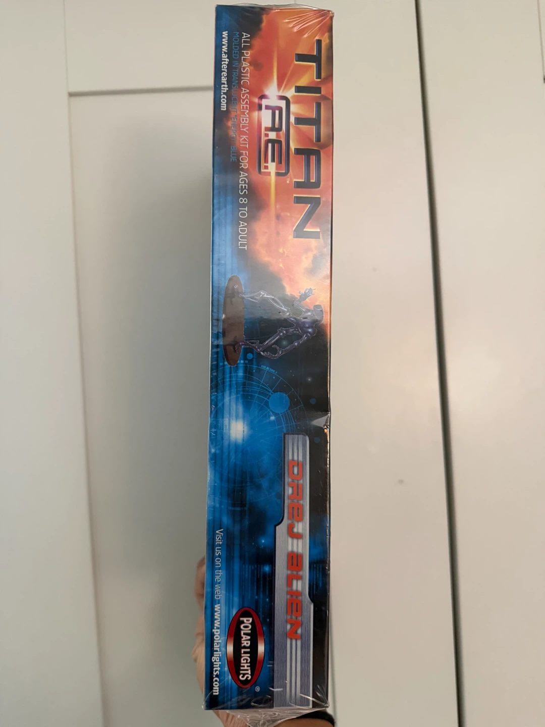 Polar Lights Titan A.E. Drej Alien Model Kit - photo 2