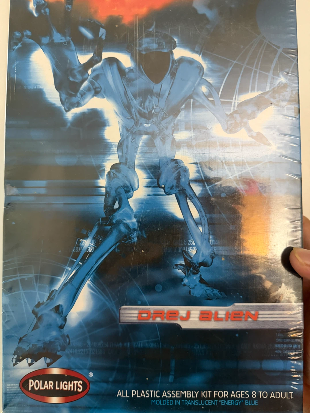 Polar Lights Titan A.E. Drej Alien Model Kit - photo 4