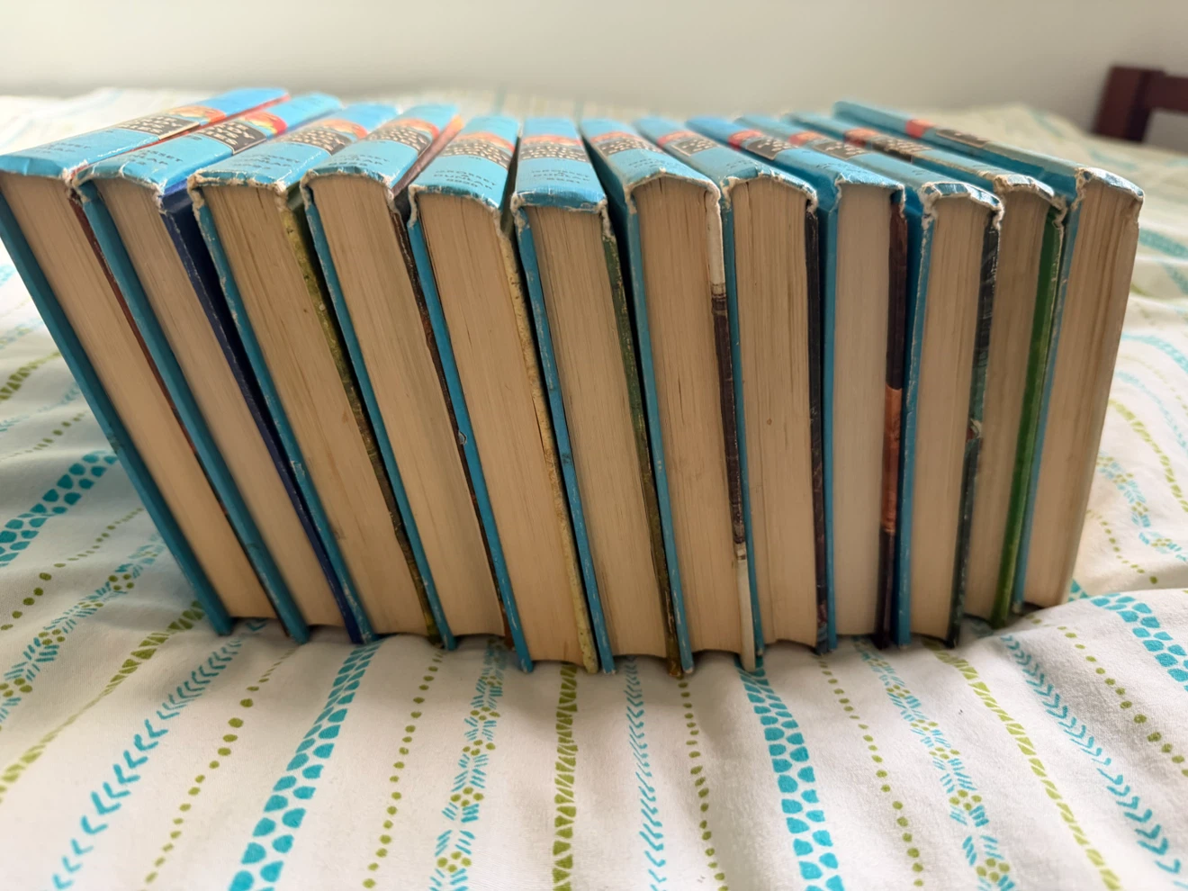 13 The Hardy Boys Mystery Series Books - photo 2