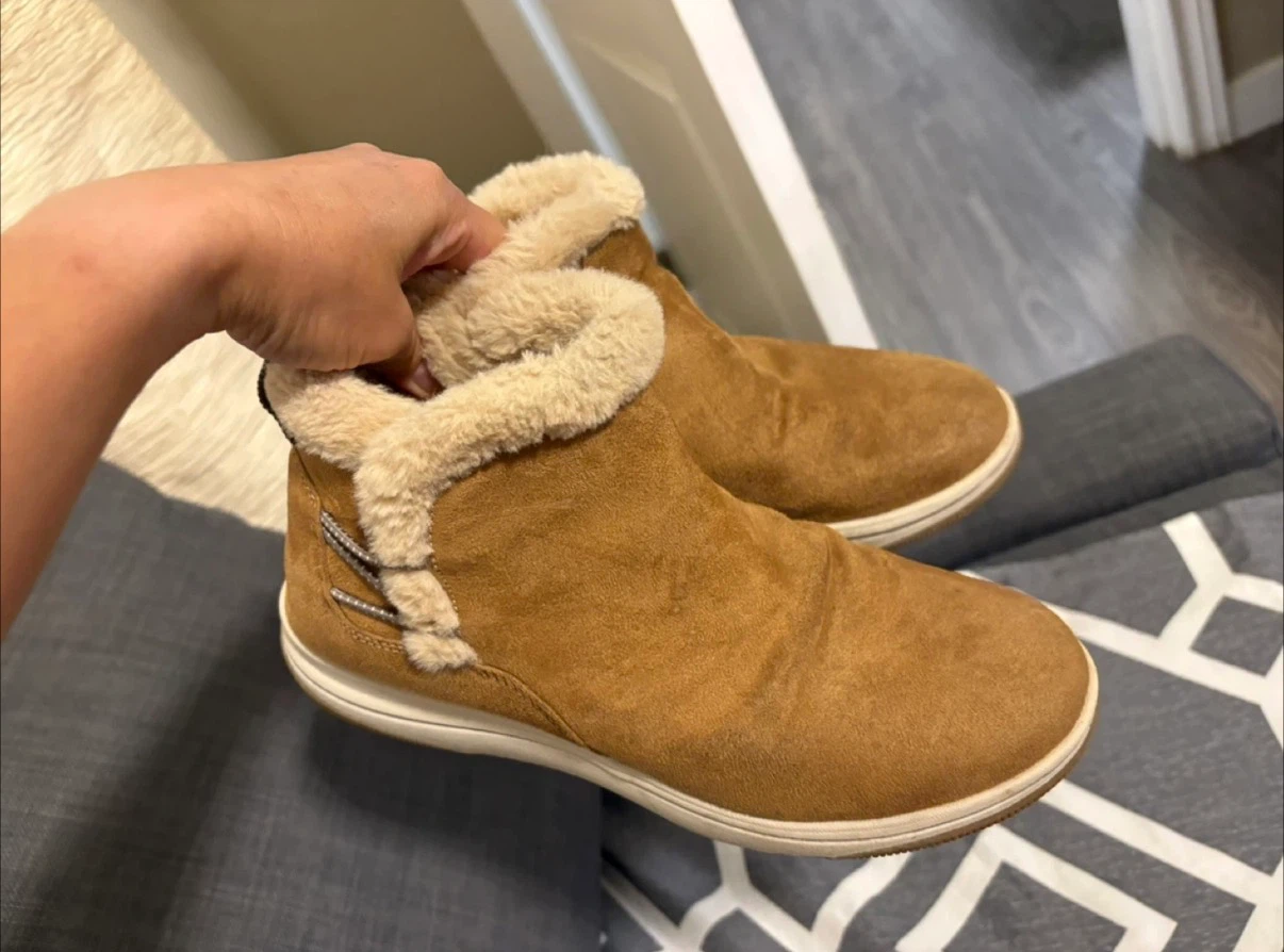 Clarks Tan Suede Fur-Lined Ankle Boots